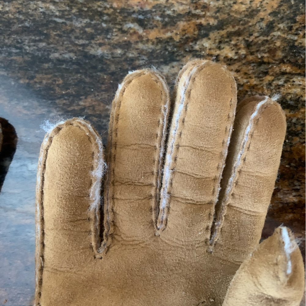 Ugg Perforated Shearling Gloves - image 8